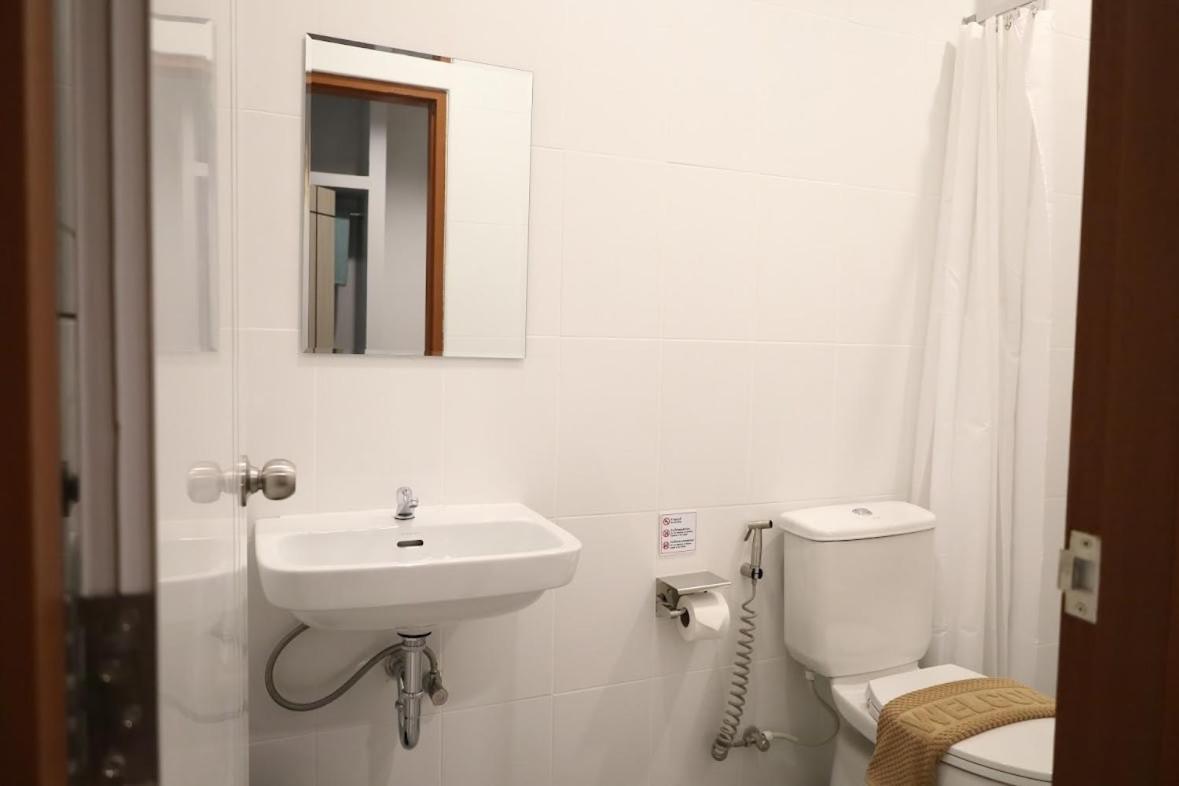 Хостел Y House Patong Екстер'єр фото